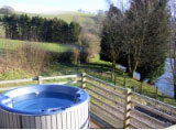 log cabin wales for self-catering breaks